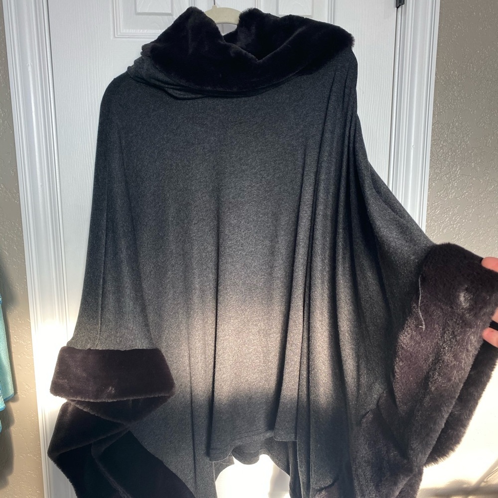 Joseph Ribkoff Faux Fur Poncho Grey w/ Black Trim
